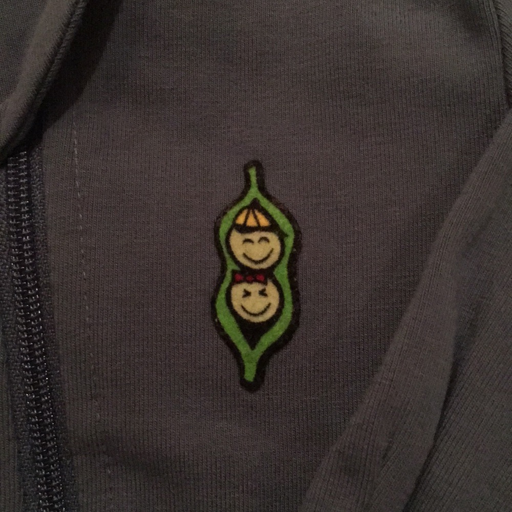 One-piece - Picture 2 of 3